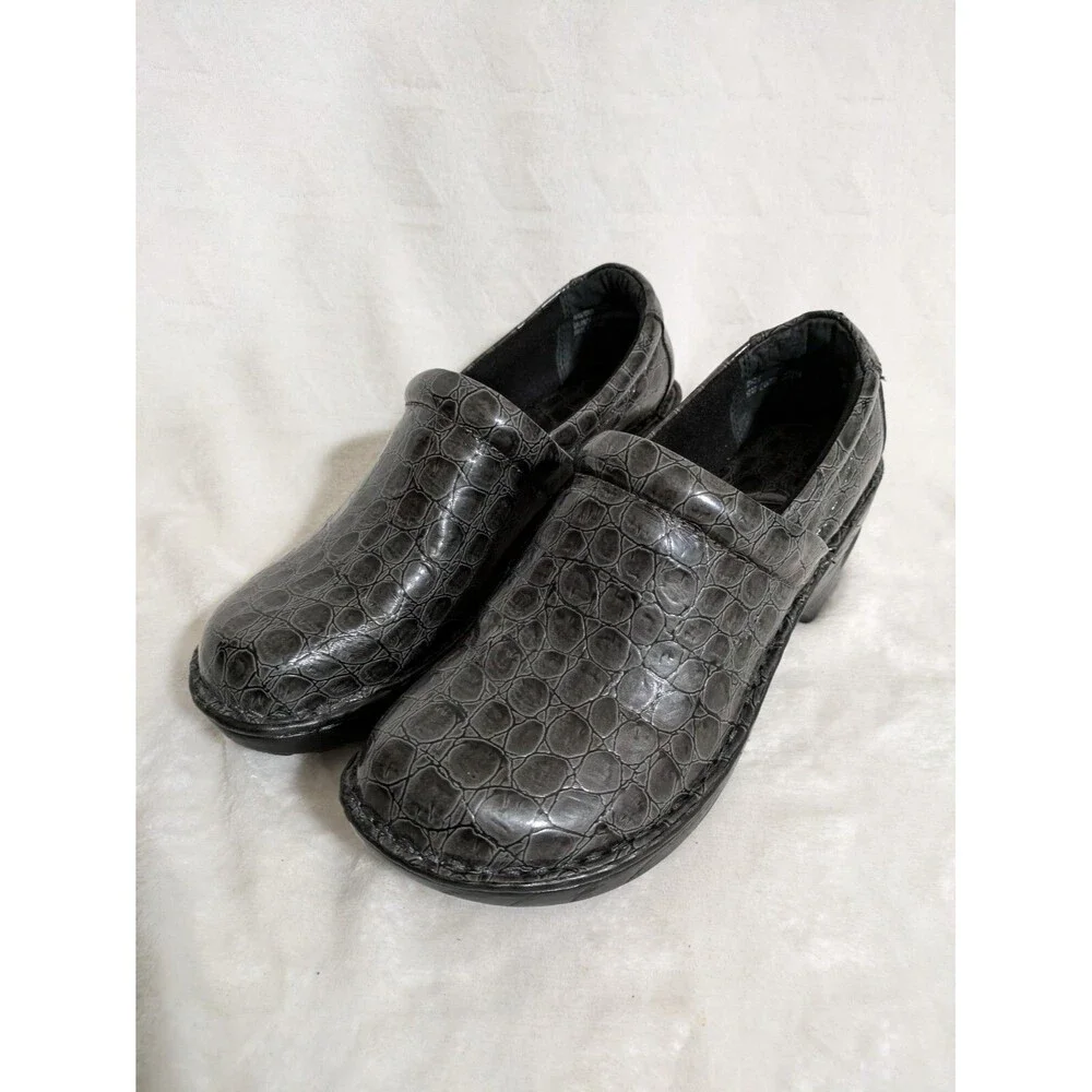 Women's B.O.C. Comfort Shoes - Size 9